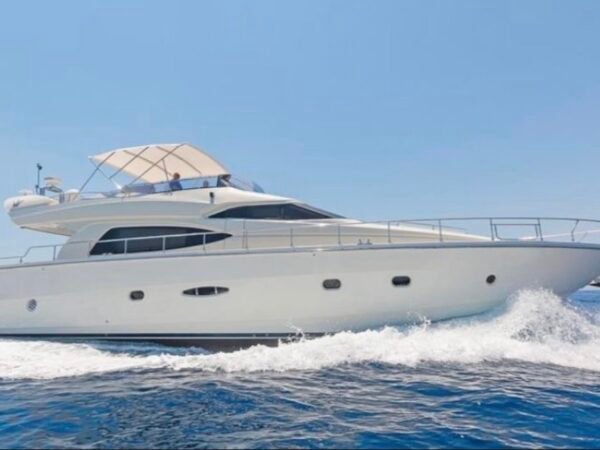 Full-Day Private Yacht Trip EL Gouna&Hurghada (Dolphin House or Island )