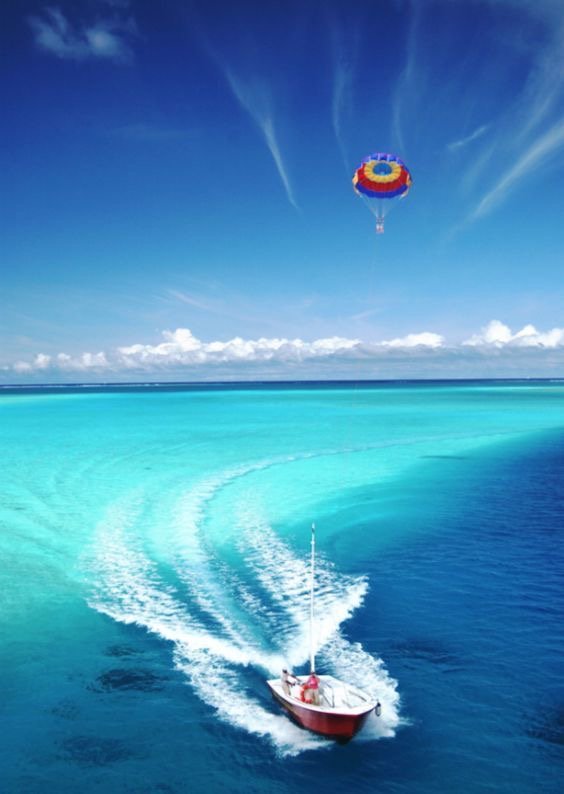 Parasailing departures available from El Gouna.