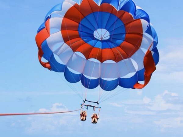 Parasailing Hurghada – Solo Parasailing Experience over the Red Sea