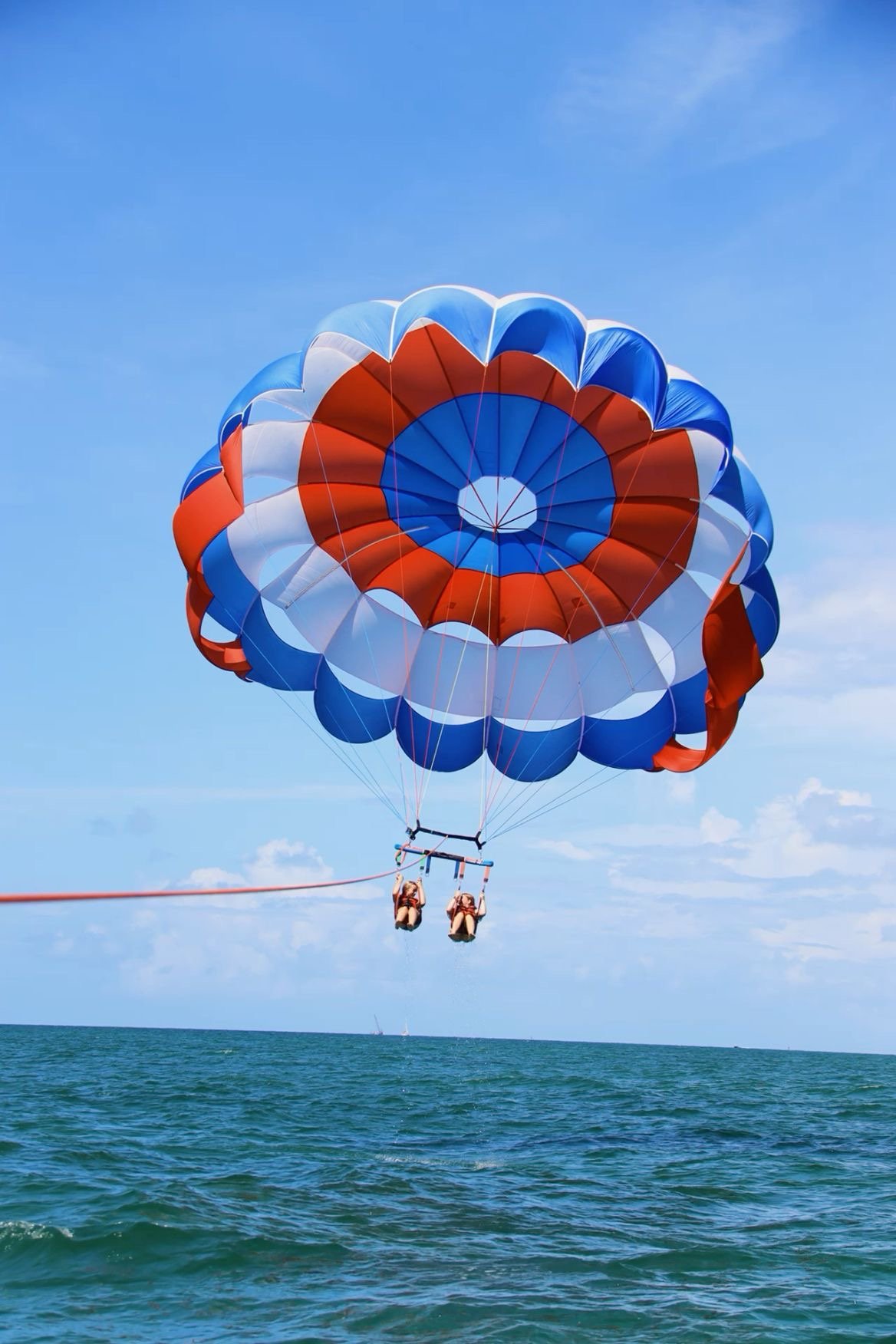 Smooth landing and assisted return to the boat