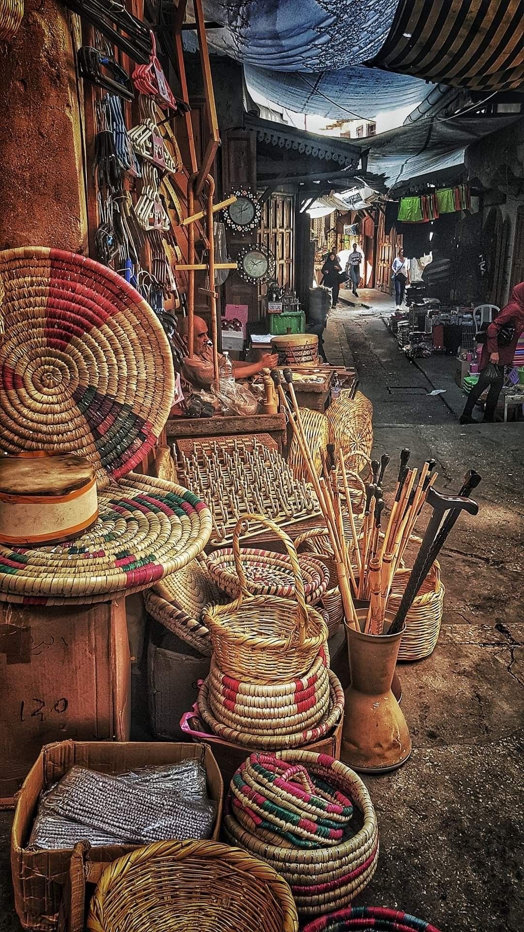 Optional shopping stops at trusted bazaars and spice shops.........