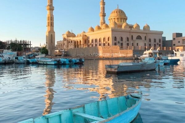 Hurghada City Tour – Guided Highlights & Shopping Stops