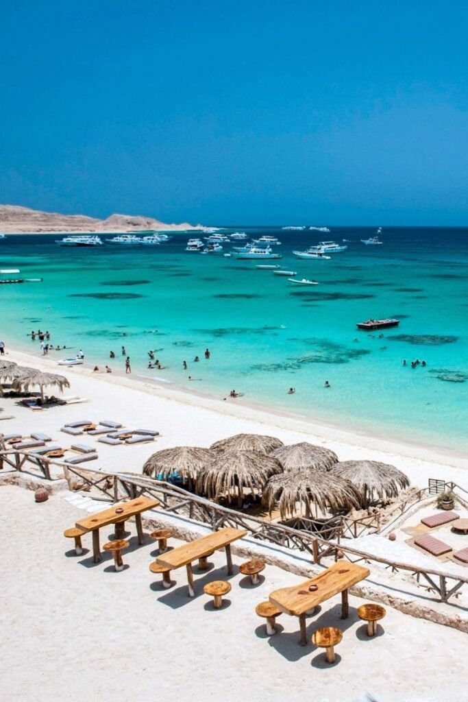 amily snorkeling Mahmya Island Hurghada...