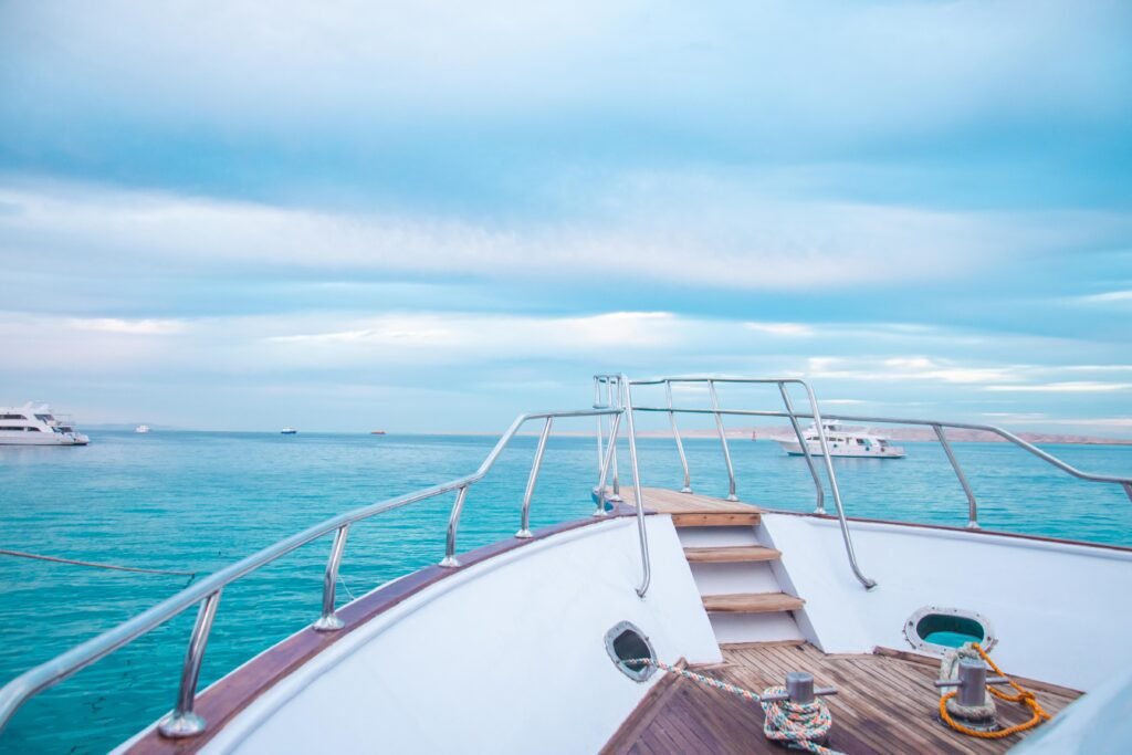 Hurghada Boat Trip Safety Tips 2026 – 20 Things You Must Know Before Going to Sea