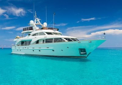 Best Hurghada Boat Tours for Large Groups 2026